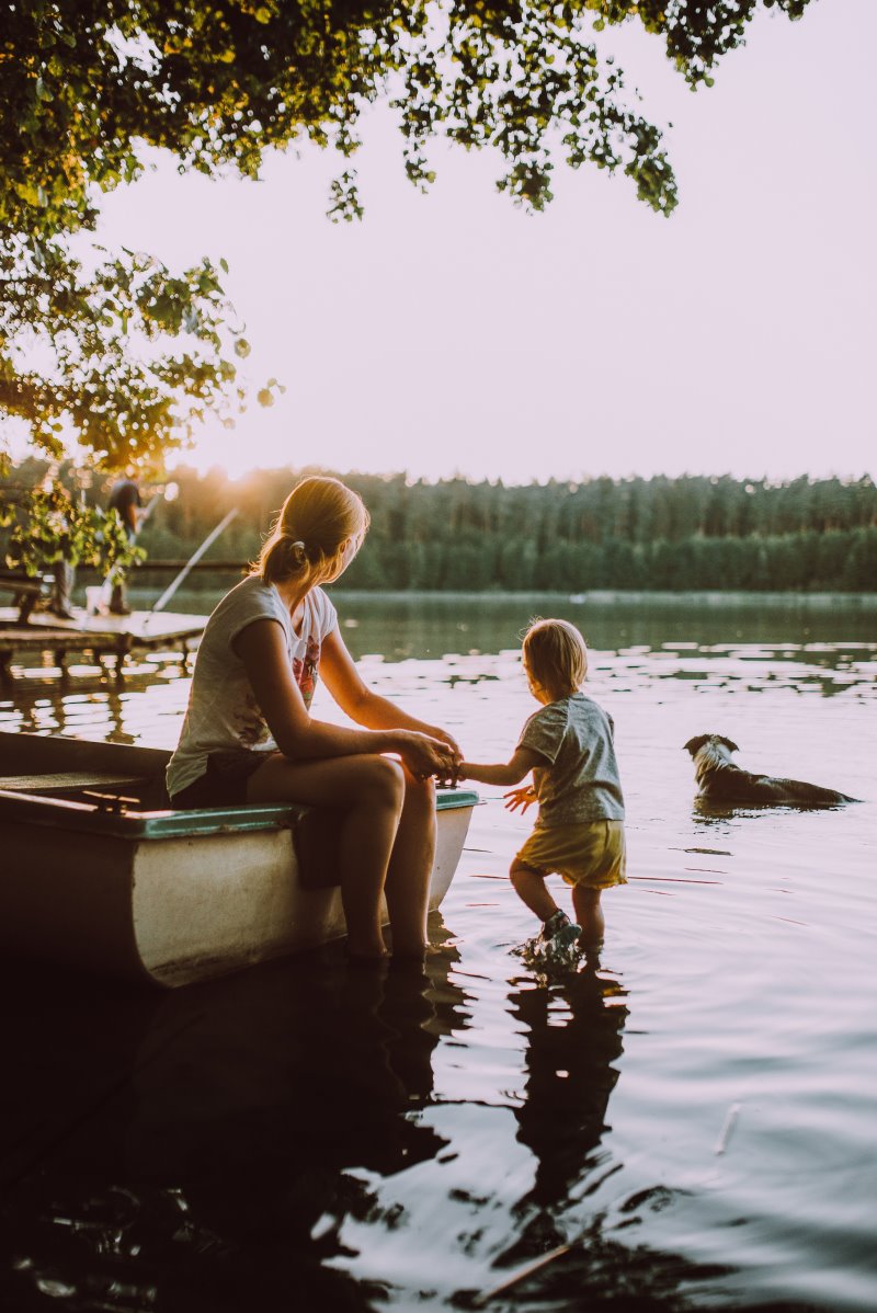 Child Care, Internet Platforms, Essential Resources, Developmental Toys, Spotlight